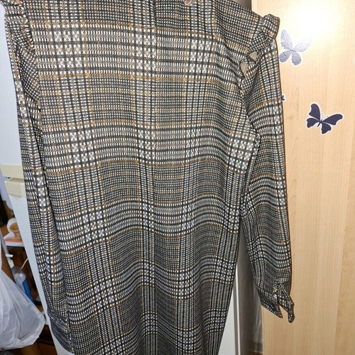 Checked midi dress like new, black and gray