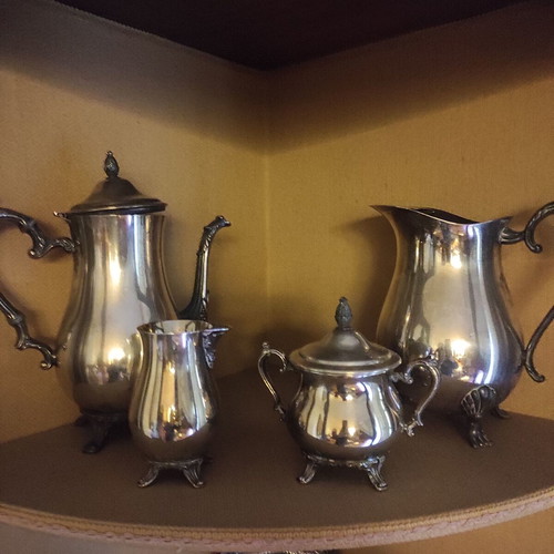 Silver-plated decorative canteen container tray set used