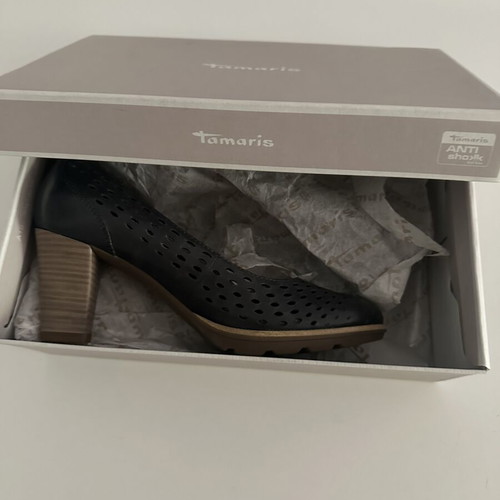 Tamaris Navy Leather Summer Perforated Pumps new, size 38