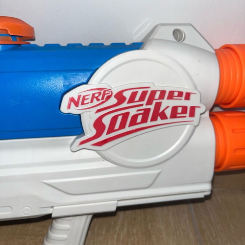 Νεροπίστολο Nerf σε άριστη κατάσταση πλήρως λειτουργικό