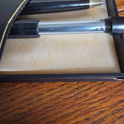 Sheaffer vintage fountain pen and ballpoint set used