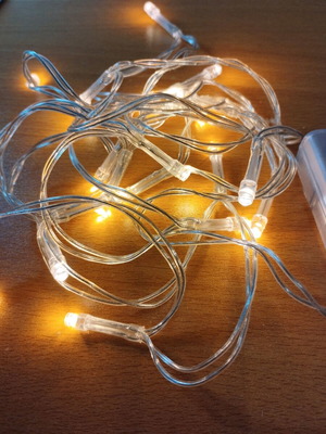 Led string lights like new, 2 meters, battery operated