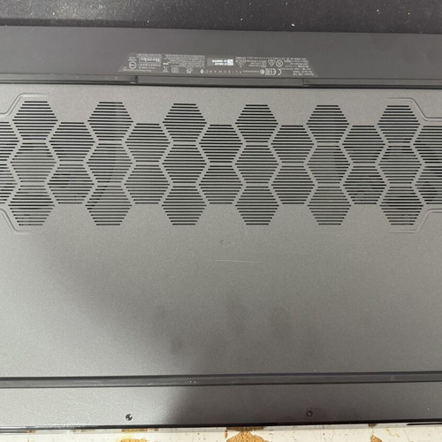 Alienware M17 R3 17.3" i7 10750H 16GB DDR4 1TB NVMe RTX2070 used, moderate battery