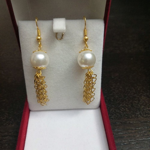 Earrings from stainless steel with pearl and gold chains new, hypoallergenic
