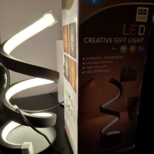 Power lamp with USB and adjustable lighting, new