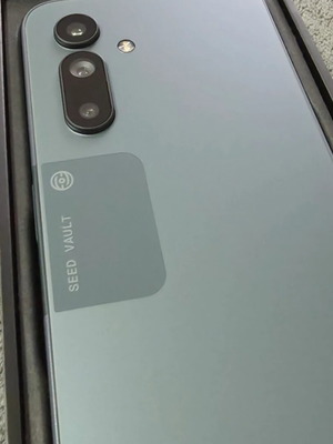 Solana Seeker Phon Android smartphone new, 128GB, black