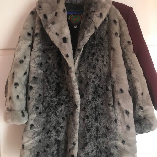 Ecological fur used, size Large, very warm