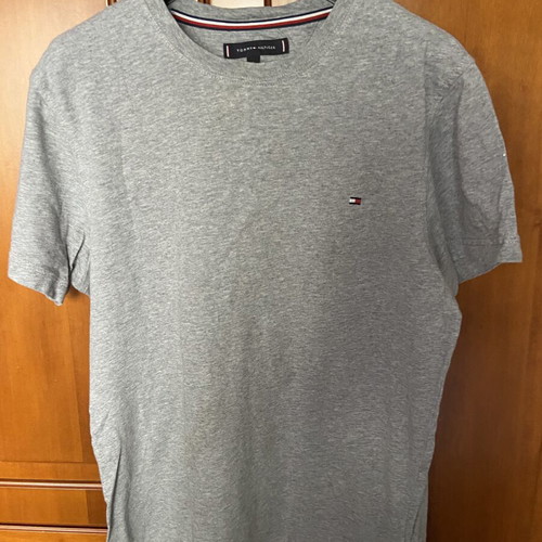 Tommy Hilfiger men's t-shirt like new