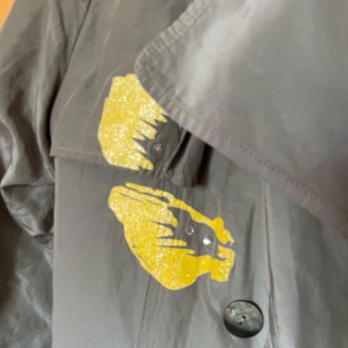 Trench coat like new with belt, size 52