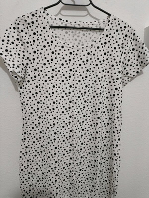 Esmara set of 2 women's blouses like new, size M, black and white