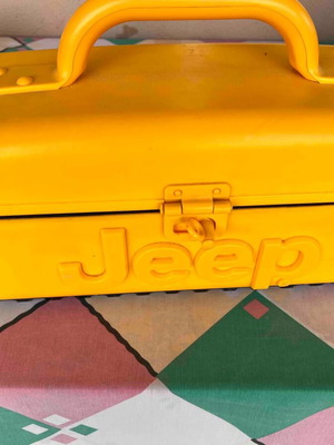Jeep portable stereo toolbox with cassette, radio and CD player