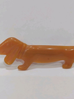 Vintage plastic dog pin '70s brown new