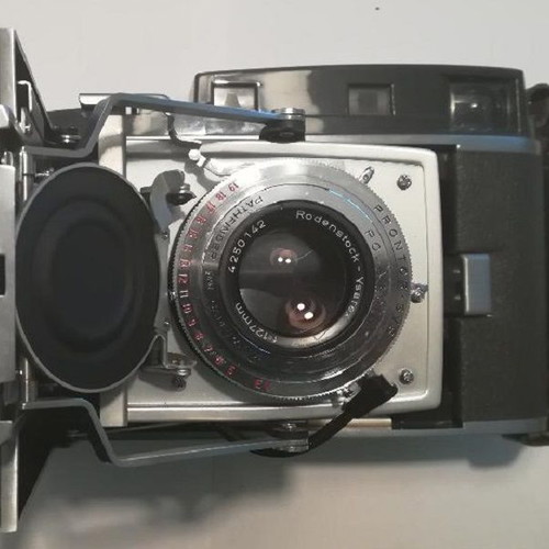 Polaroid 110A Pathfinder camera used with leather case