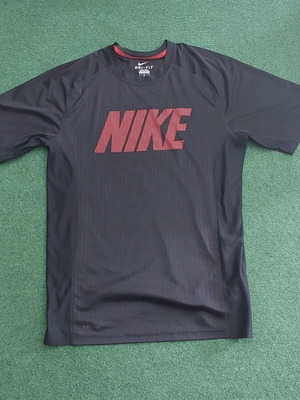 Πρωτότυπη μπλούζα Nike