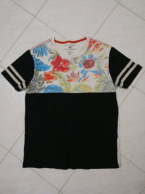 Liberta Darte men's t-shirt medium like new with floral and stripes