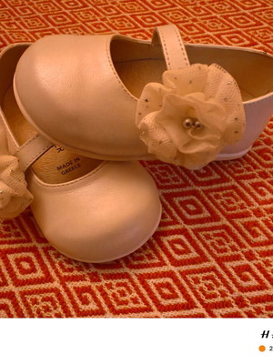 Babywalker baptism shoe white size 19 like new for girl