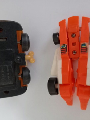 Wind-up police car and racing car used, vintage toys