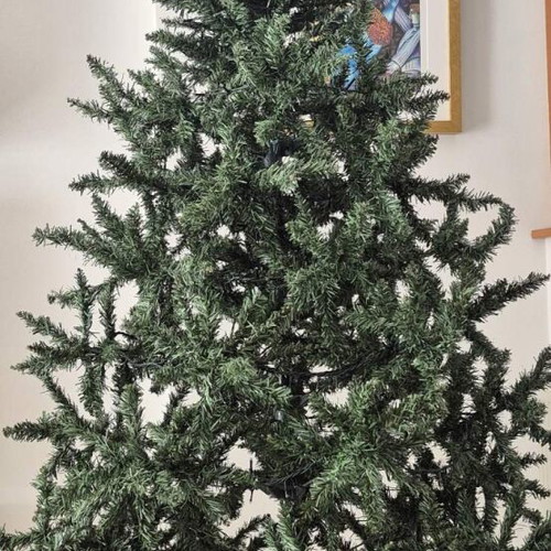 Christmas tree 210cm like new