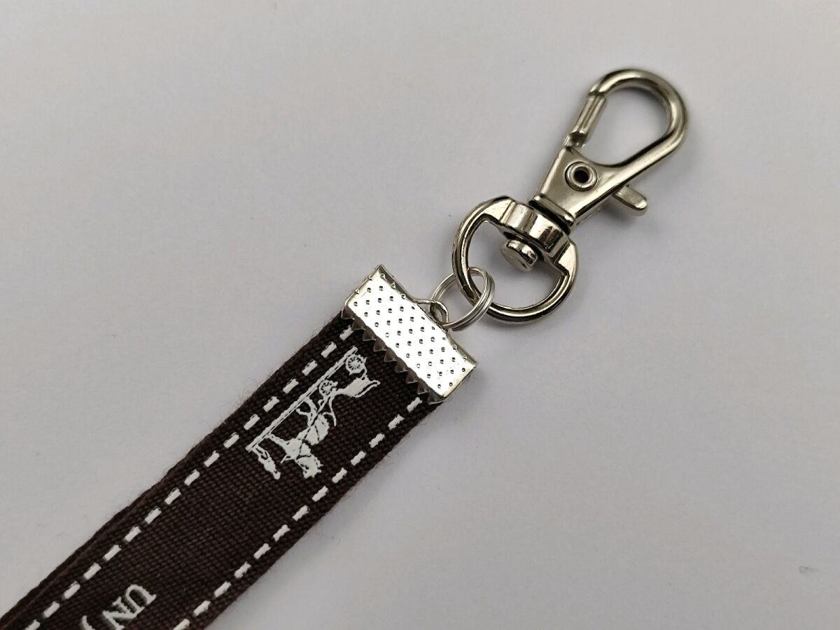 小物 Vintage Hermes Keyring Hermes Keychain used made from ribbon - € 6,00 - Vendora.cy