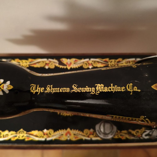 Shmens vintage sewing machine head used, decorative motifs