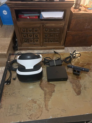 PlayStation VR Mega Pack σετ PS4 με κράνος VR, κάμερα και παιχνίδια