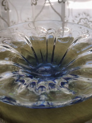 Art Glass decorative bowl 30 cm like new, heavy blue and clear glass