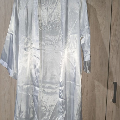 Bride robe size XL and men's and women's Just Married glasses like new