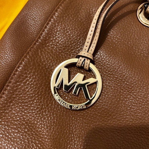 Michael Kors tote bag used, camel shoulder