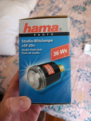 Hama Studio Flash SF20 36 Ws like new, E27 base