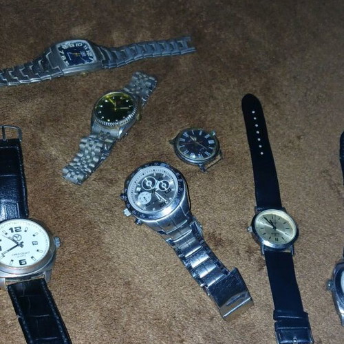 Vintage wristwatches like new, various models from World War II, non-working