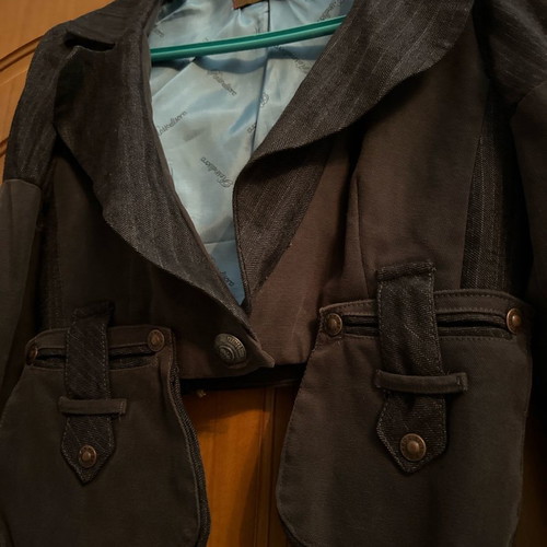 Rossodisera jacket with stunning detail