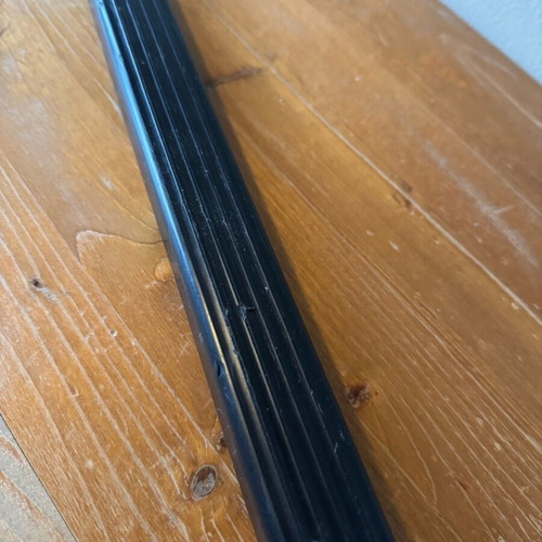 Thule car roof rack used with lock