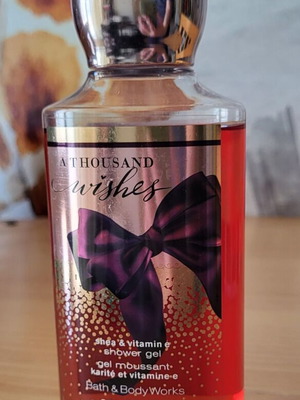 Αφρόλουτρο Bath and Body Works Thousand Wishes σαν καινούργιο 295ml