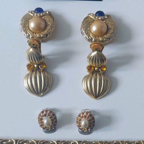 Vintage jewelry assortment used