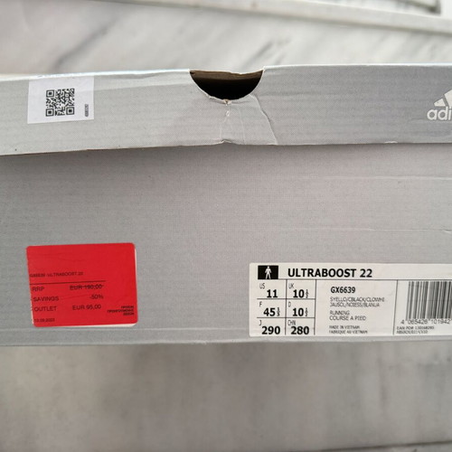 Adidas Ultraboost 22 GX6639 like new, size 45, black