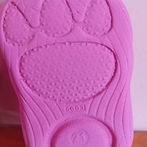 Children's beach clogs pink size 21 used