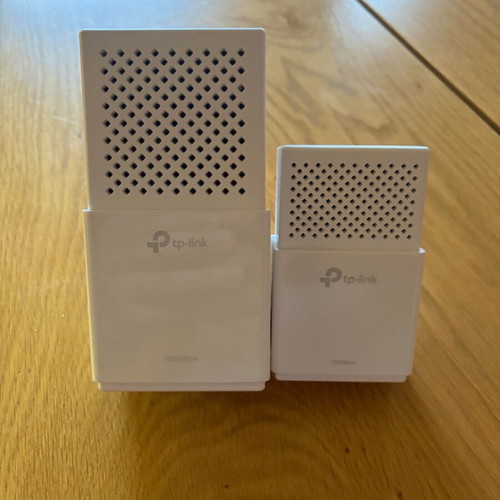 TP-Link TL-WPA7510 Kit wireless powerline and Wi-Fi extender like new