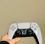 Playstation 5 Disc Edition като нов с контролер и 3 игри