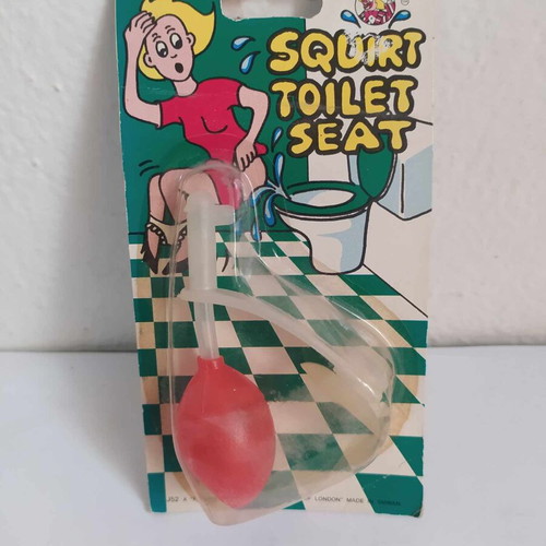 Magic Tricks Squirt Toilet Seat