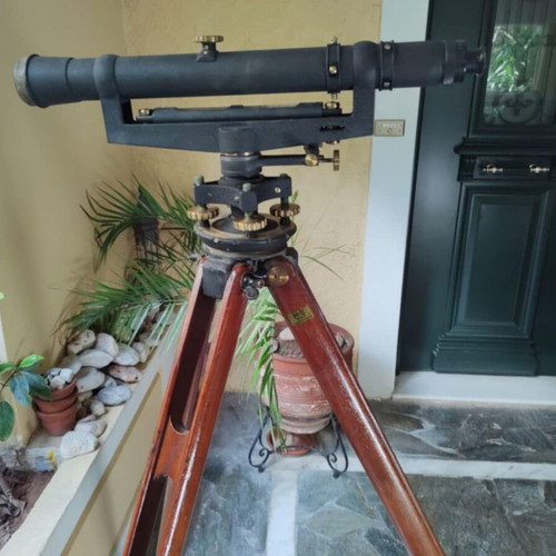 Topographic Surveying Instruments like new, 1936 set with tripod and plummet