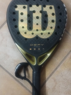 Wilson Defy Pro V1 Padel Racket like new, premium aggressive