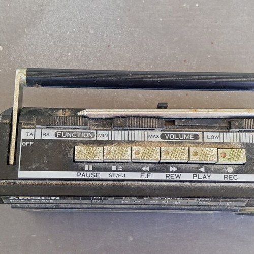 Amsen FK-605 vintage radio cassette player used, radio works, cassette needs repair