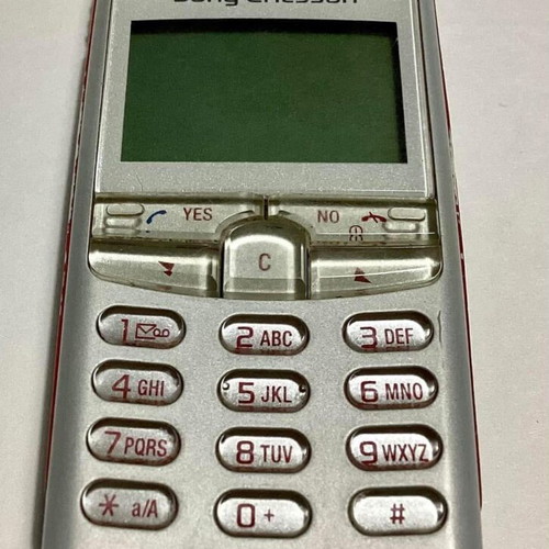 Sony Ericsson T100 vintage used with original battery cover
