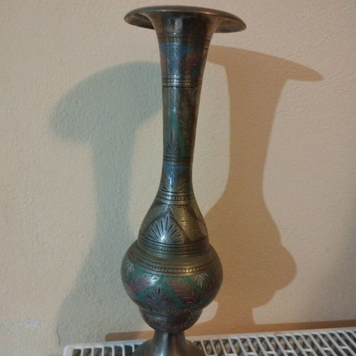 Bronze embossed vase enameled like new, height 31cm