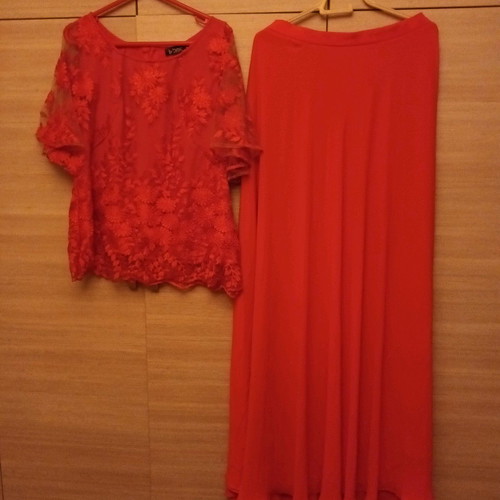 Abiye set new No50 coral with fitted skirt and embroidered blouse