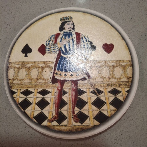 Set of 4 collectible ceramic coasters like new, 10cm diameter