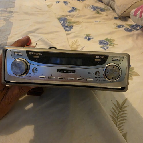 Pioneer 9600 MP car stereo