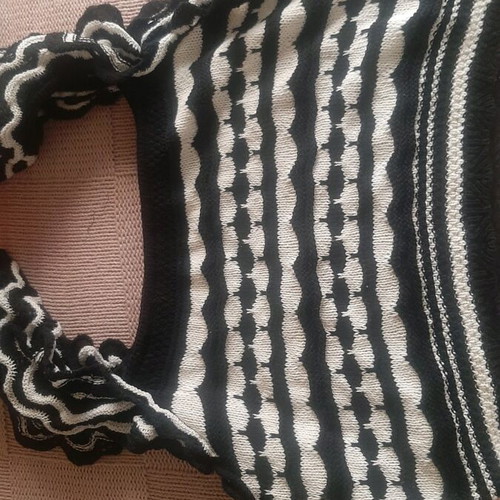 Crop top knitted blouse used, worn once, black H&M size M