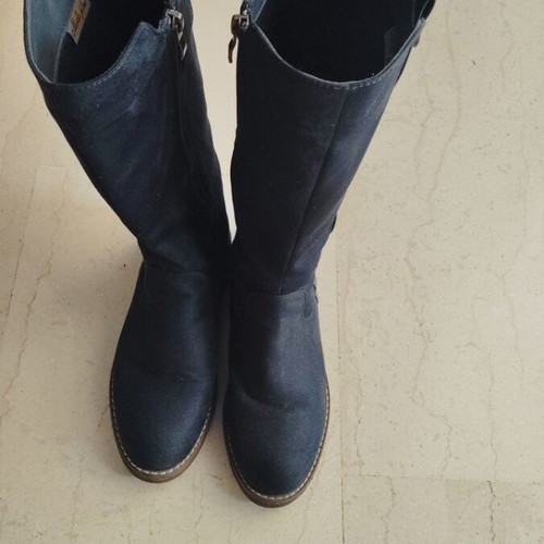 Boots blue suede size 37 used, missing one insole