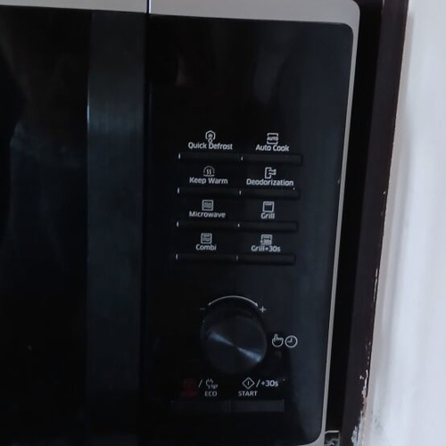 Samsung microwave oven like new, barely used
